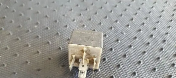 Peugeot 306 Other relay 12V25A03501