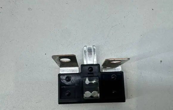 KIA Xceed Fuse 1898009645