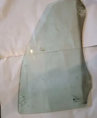 KIA Sorento Front door window glass four-door E1143R00240 DOT184AS2M435