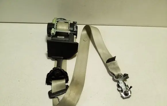 Volvo XC90 Front seatbelt 39844547