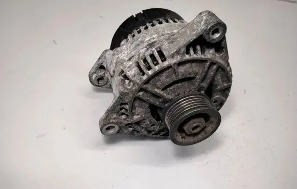 Audi A4 S4 B5 8D Generator/alternator 058903016C 0123510033