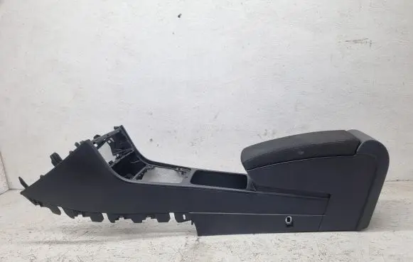 Volkswagen PASSAT B6 Center console 3C0863319Q