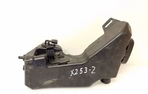 Mercedes-Benz GLC X253 C253 Windshield washer fluid reservoir/tank A2058600160 A205869