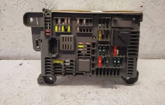 BMW X6 E71 Fuse module 518954021A 693168704 0648807693168704