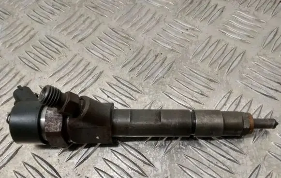 Volvo S40, V40 Fuel injector 0445110021 7700111014