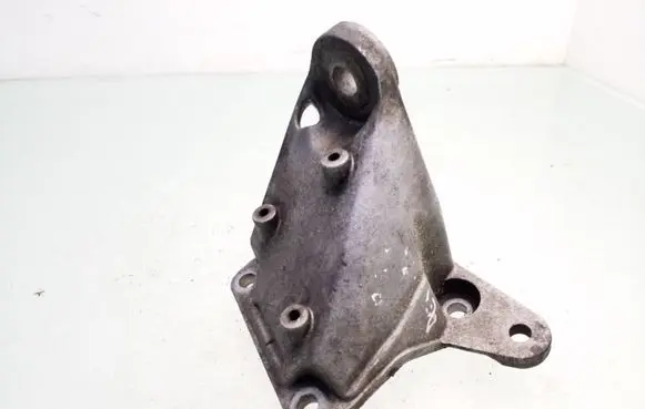 Audi A6 S6 C5 4B Gearbox mounting bracket 8D0399114AC