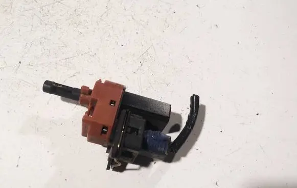 Mazda 2 Brake pedal sensor switch