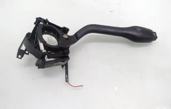 Volkswagen PASSAT B4 Wiper control stalk
