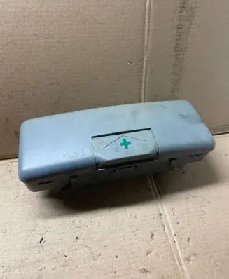 BMW 5 E39 First aid kit 52108176553 S35STZ0 DNN13164