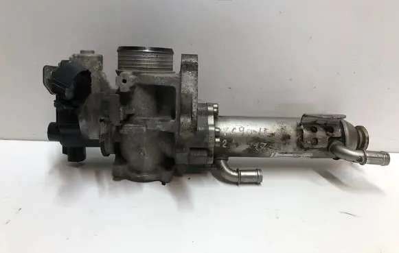 Volvo XC90 EGR valve cooler 880182B