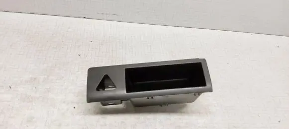 Volkswagen Transporter - Caravelle T5 Other interior part 7H0857925