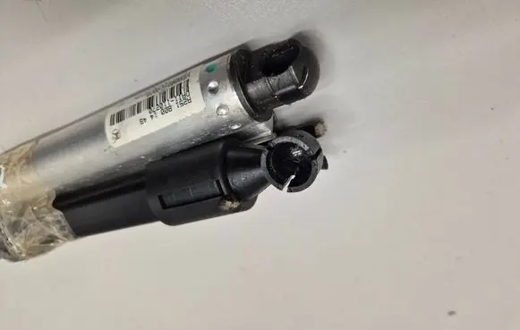 Mercedes-Benz R W251 Tailgate hydraulic set A2518001448