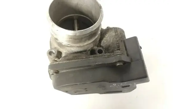 Audi A4 S4 B7 8E 8H Throttle valve 06F133062G