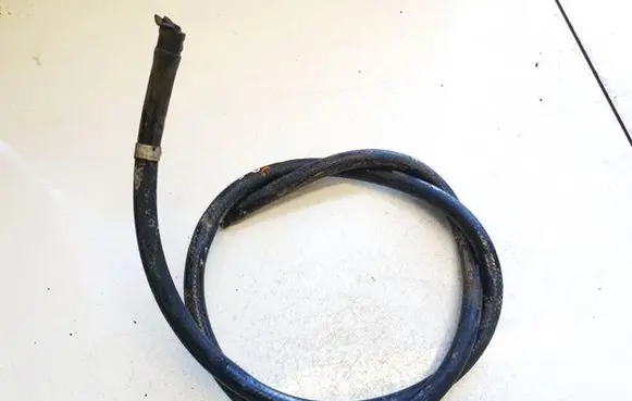 Toyota Avensis T270 Engine coolant pipe/hose