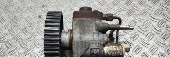 Opel Astra J Fuel injection high pressure pump 55586499