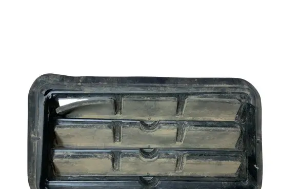 Chrysler Pacifica Quarter panel pressure vent 68170766AB