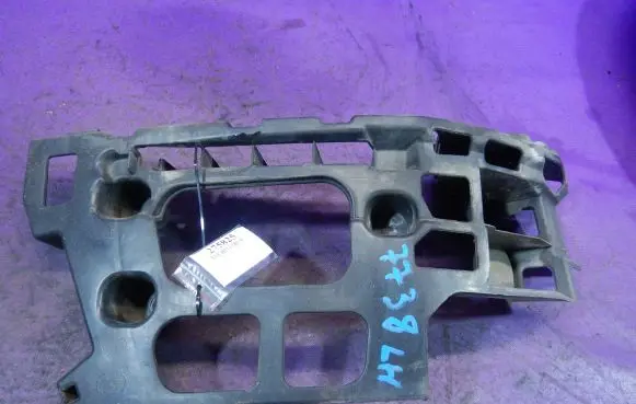 Peugeot 407 Front bumper mounting bracket 9647553780