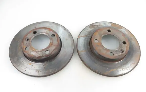 Volkswagen Golf III Front brake disc