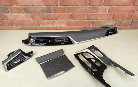 BMW 5 G30 G31 G38 Dashboard center trim panel 9890164 9889919