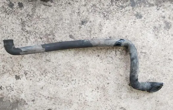 Volkswagen Transporter - Caravelle T4 Engine coolant pipe/hose