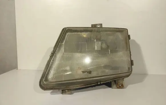 Mercedes-Benz Vito Viano W638 Headlight/headlamp E95063