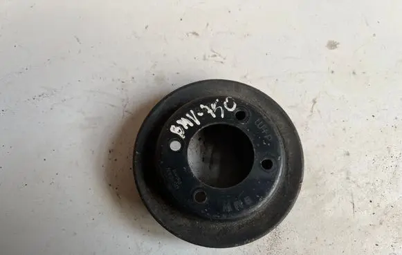 BMW 7 E32 Water pump pulley 1709872