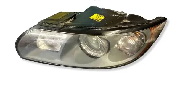 Volvo V50 Headlight/headlamp 30698885 0301198203