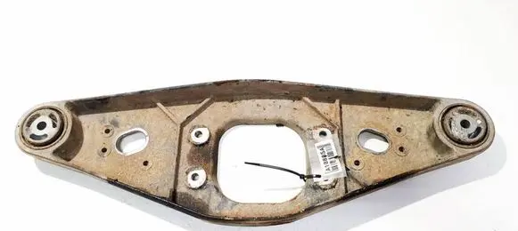 Mercedes-Benz CLS C219 Engine mount bracket A2303522206