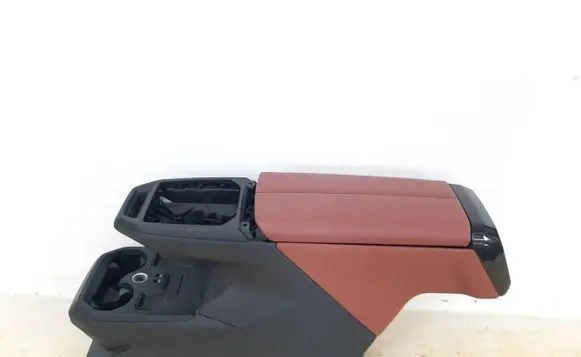 BMW iX Center console 