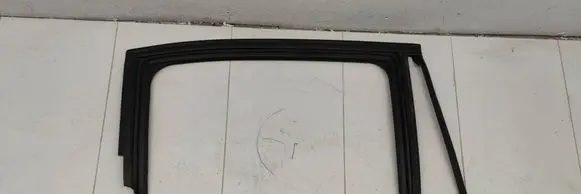 Citroen C3 Rubber seal rear door window/glass 9813202080