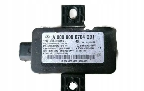 Mercedes-Benz S W222 Tire pressure sensor A0009000704Q01