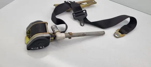 Mercedes-Benz S W126 Front seatbelt 1268680011