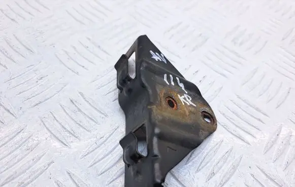 Toyota Avensis T250 Headlight/headlamp mounting bracket 5208205020
