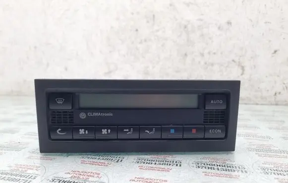 Volkswagen Golf IV Climate control unit
