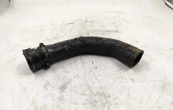 BMW 5 E39 Engine coolant pipe/hose