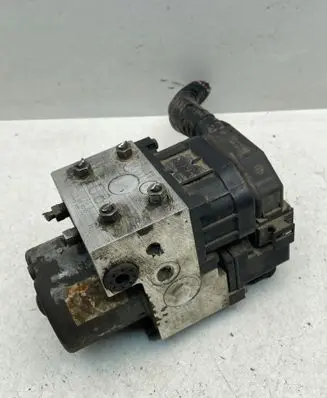 Subaru Forester SF ABS Pump 27531FC010 11000040690