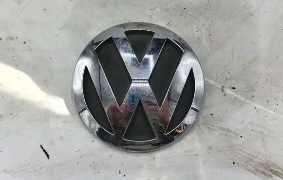 Volkswagen Touareg I Manufacturer badge logo/emblem 7L6853630 31326200