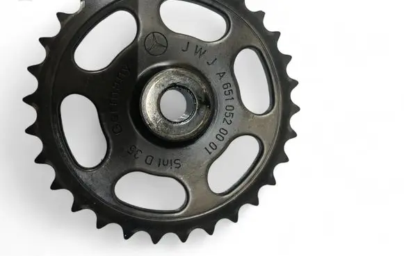 Mercedes-Benz E W212 Camshaft pulley/ VANOS A6510520001