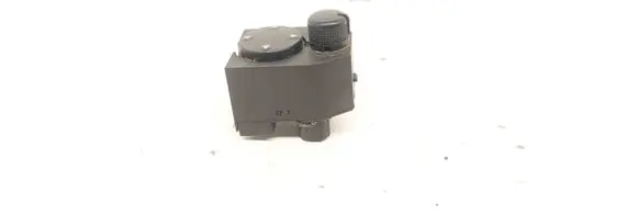 Audi A4 S4 B5 8D Wing mirror switch 8D0959565