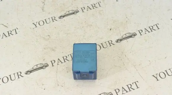 Toyota Prius (XW20) Window wiper relay 8594047010