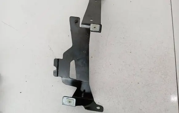 Battery bracket