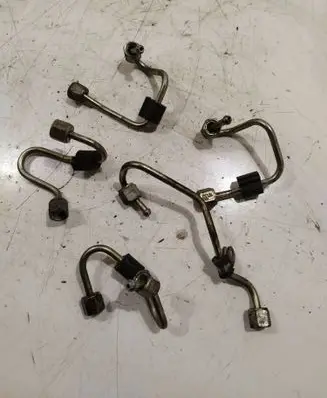 Skoda Octavia Mk2 (1Z) Fuel injector supply line/pipe 