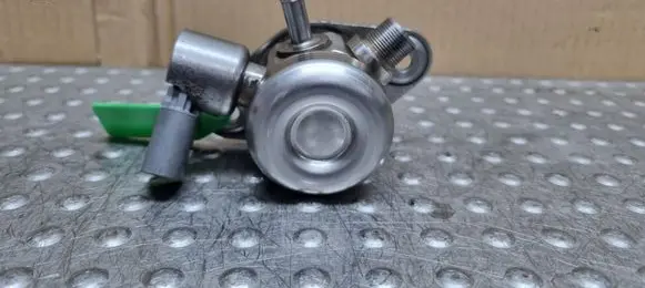 Mercedes-Benz B W246 W242 Mechanical fuel pump A2700700001 0261520121