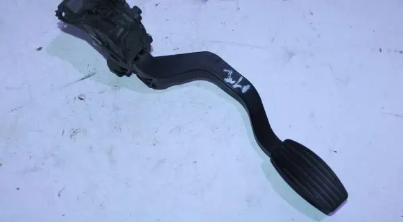 Alfa Romeo Giulietta Accelerator throttle pedal 518069660 99796 6PV01017510