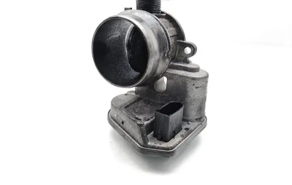 BMW 3 E90 E91 Electric throttle body valve 
