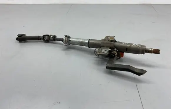 Opel Zafira B Steering wheel axle 13162345 2447E3506AV 278053053