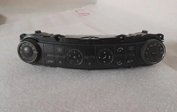 Mercedes-Benz E W211 Climate control unit A2118300385 2118300385