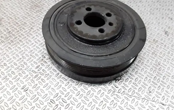 Volkswagen Polo III 6N 6N2 6NF Crankshaft pulley 045105243