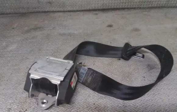 Audi A4 S4 B7 8E 8H Rear seatbelt 8E5857805D