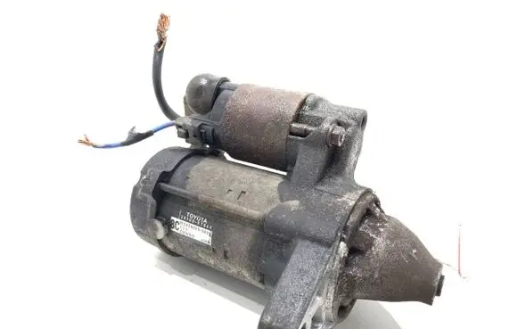 Toyota Avensis T270 Starter motor 28100-0T060